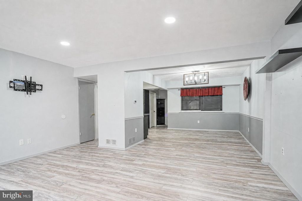 1719 WILLIAMSBURG PL, CLEMENTON, NJ 08021 — photo 4