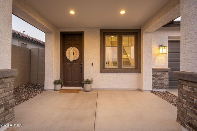 1029 W MACAW Drive, Queen Creek, AZ 85140
