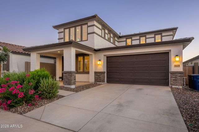1029 W MACAW Drive, Queen Creek, AZ 85140