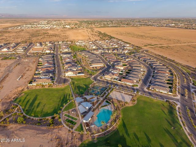 1029 W MACAW Drive, Queen Creek, AZ 85140
