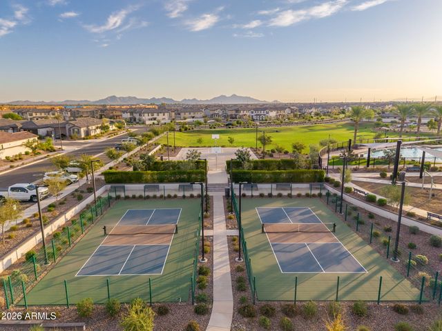 1029 W MACAW Drive, Queen Creek, AZ 85140