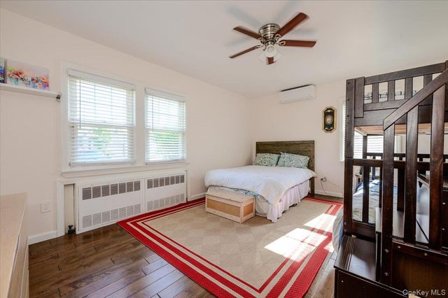 48 W 3rd Street, Freeport, NY 11520
