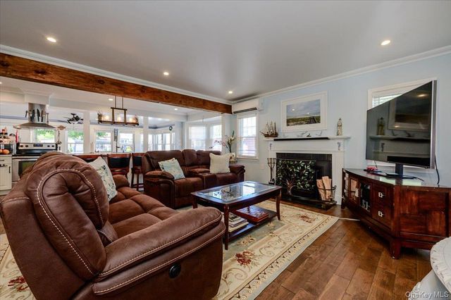 48 W 3rd Street, Freeport, NY 11520