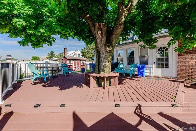 48 W 3rd Street, Freeport, NY 11520