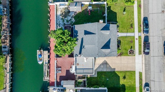 48 W 3rd Street, Freeport, NY 11520