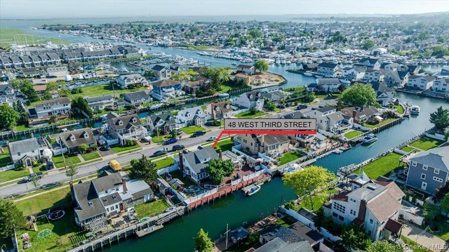 48 W 3rd Street, Freeport, NY 11520