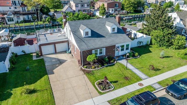 48 W 3rd Street, Freeport, NY 11520