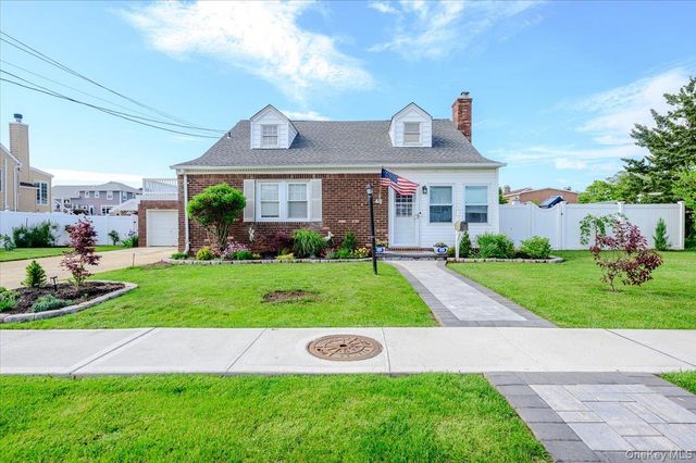 48 W 3rd Street, Freeport, NY 11520