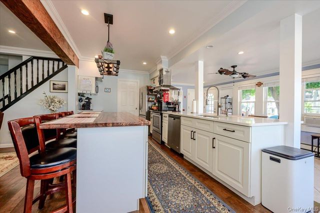 48 W 3rd Street, Freeport, NY 11520
