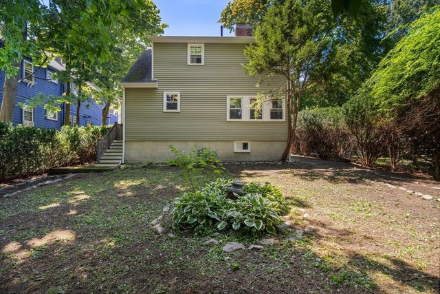 29 Laurel St., Arlington, MA 02476