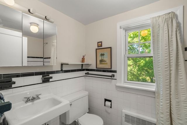 29 Laurel St., Arlington, MA 02476