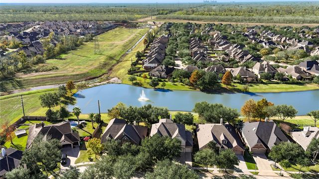 9230 Hernshead Lane, Missouri City, TX 77459