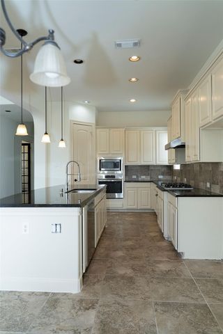 9230 Hernshead Lane, Missouri City, TX 77459