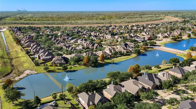 9230 Hernshead Lane, Missouri City, TX 77459