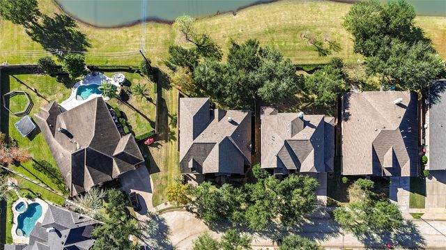 9230 Hernshead Lane, Missouri City, TX 77459