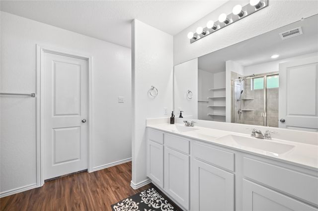 111 Pearland ST, Hutto, TX 78634