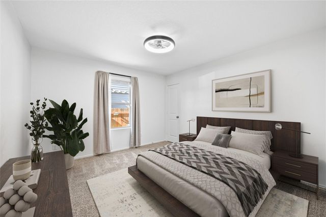 111 Pearland ST, Hutto, TX 78634