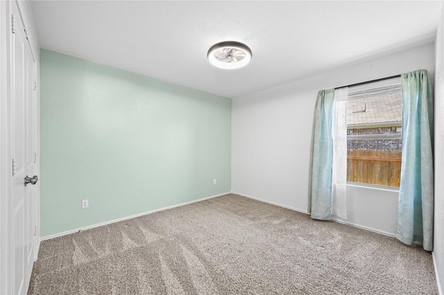 111 Pearland ST, Hutto, TX 78634