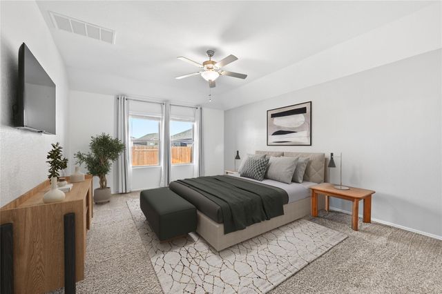 111 Pearland ST, Hutto, TX 78634