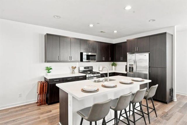 2260 Element Way, Chula Vista, CA 91915