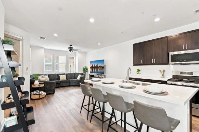2260 Element Way, Chula Vista, CA 91915