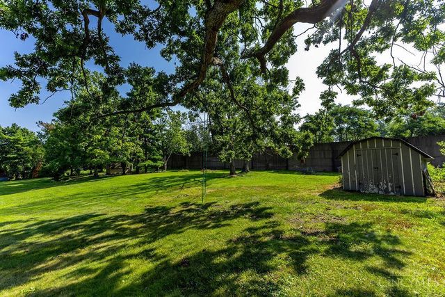 9800 Delray Drive, Montgomery, OH 45242