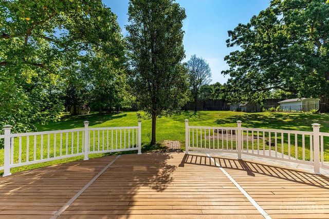 9800 Delray Drive, Montgomery, OH 45242
