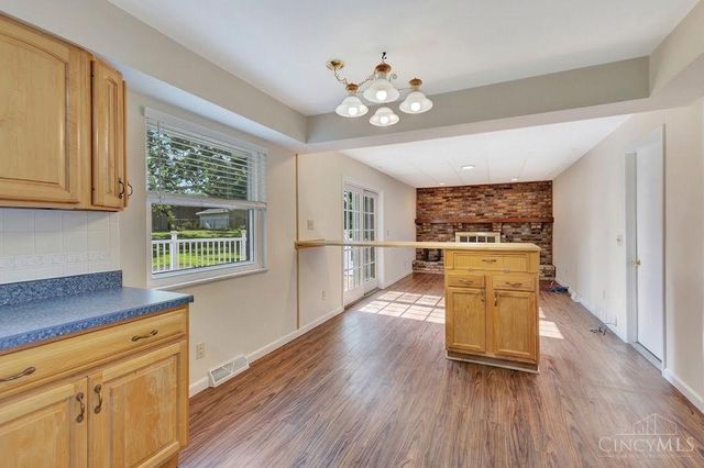 9800 Delray Drive, Montgomery, OH 45242