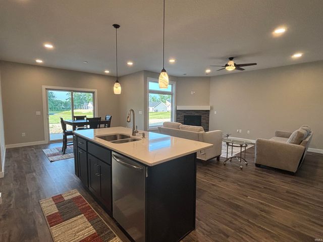 4974 CHICKADEE Drive, Woodburn, IN 46797