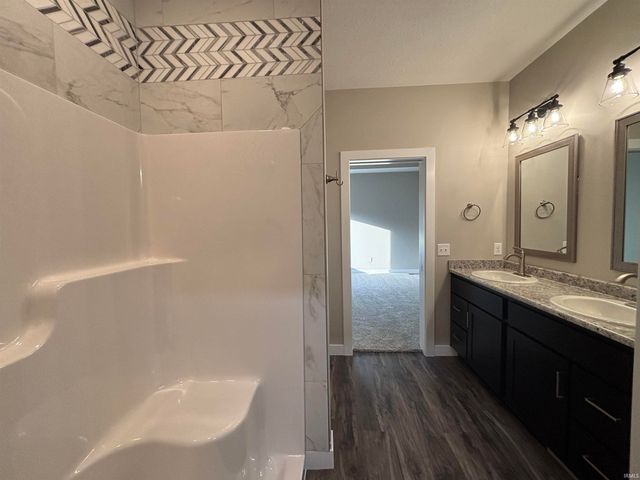 4974 CHICKADEE Drive, Woodburn, IN 46797