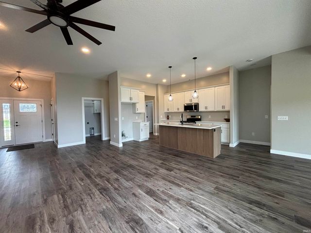 4974 CHICKADEE Drive, Woodburn, IN 46797