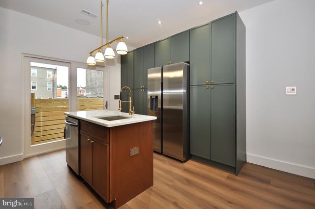 2043 N ORKNEY ST, Philadelphia, PA 19122