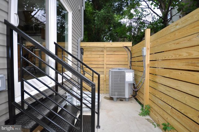2043 N ORKNEY ST, Philadelphia, PA 19122