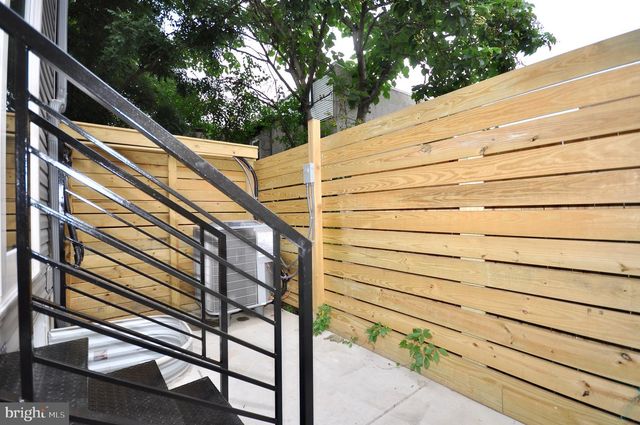 2043 N ORKNEY ST, Philadelphia, PA 19122