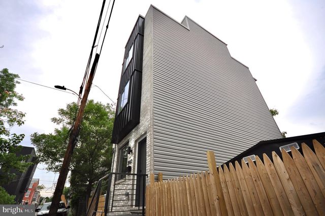 2043 N ORKNEY ST, Philadelphia, PA 19122
