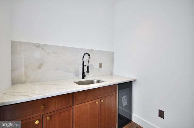 2043 N ORKNEY ST, Philadelphia, PA 19122
