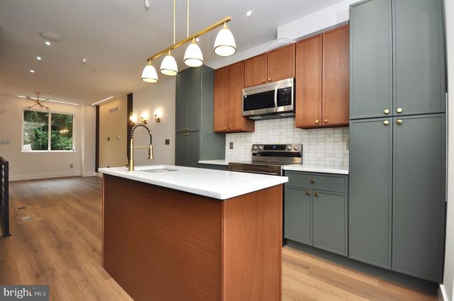 2043 N ORKNEY ST, Philadelphia, PA 19122