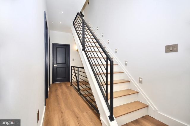 2043 N ORKNEY ST, Philadelphia, PA 19122