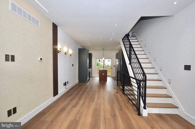 2043 N ORKNEY ST, Philadelphia, PA 19122
