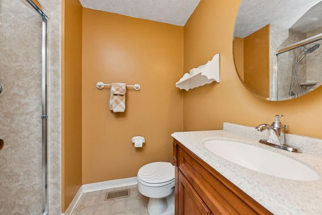 965 Woodlyn Drive N, Anderson Twp, OH 45230