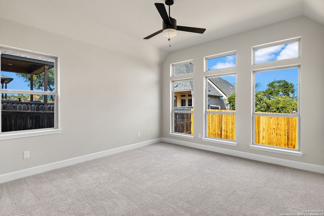 137 Gallant Fox, Castroville, TX 78009