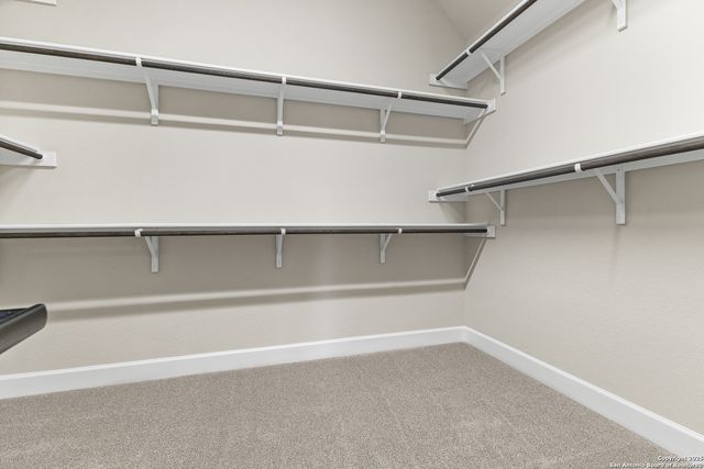 137 Gallant Fox, Castroville, TX 78009