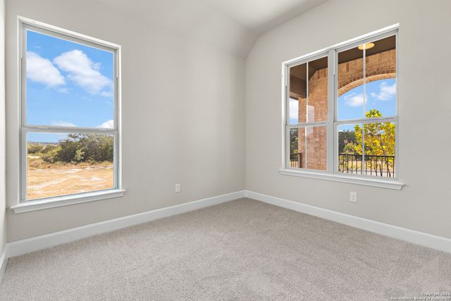 137 Gallant Fox, Castroville, TX 78009