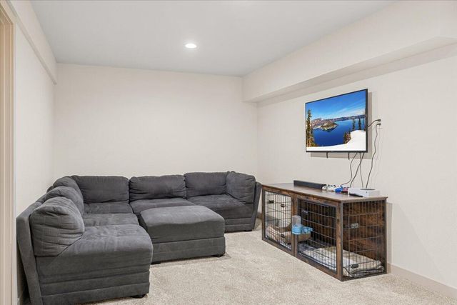 350 Splendor Drive, Wilderville, OR 97543