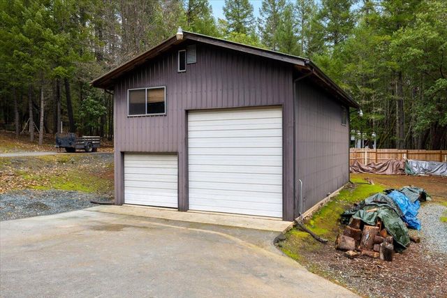 350 Splendor Drive, Wilderville, OR 97543