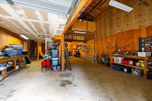 350 Splendor Drive, Wilderville, OR 97543