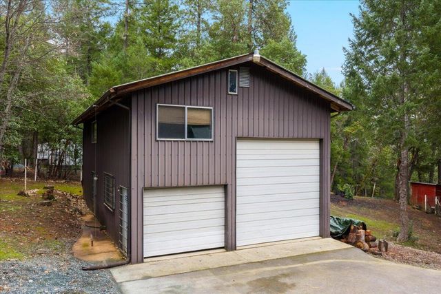 350 Splendor Drive, Wilderville, OR 97543