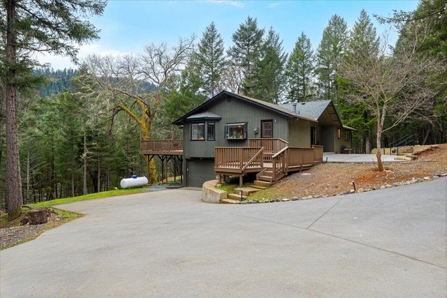 350 Splendor Drive, Wilderville, OR 97543