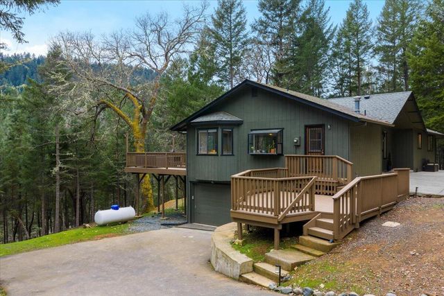 350 Splendor Drive, Wilderville, OR 97543