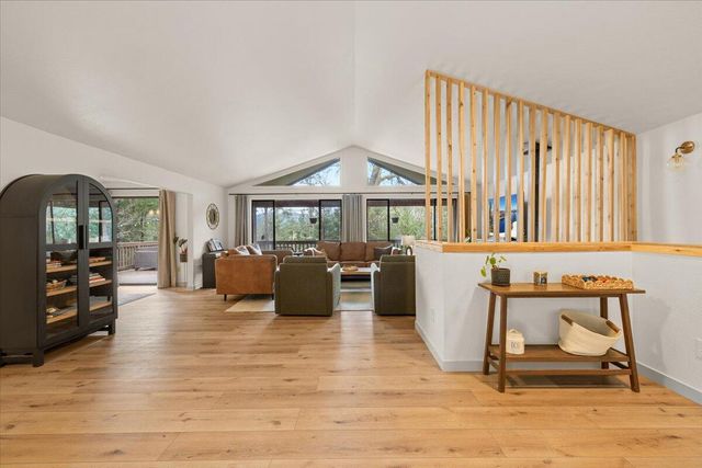 350 Splendor Drive, Wilderville, OR 97543